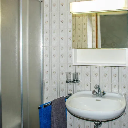 Casa Tana Dei Leoni-1 *